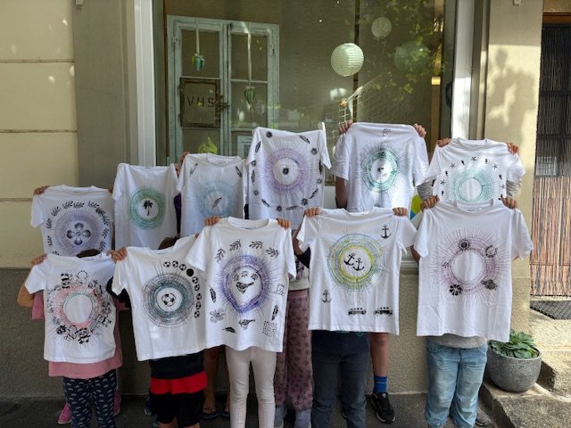 T-Shirt mit "Farb-Schleuder" gestalten